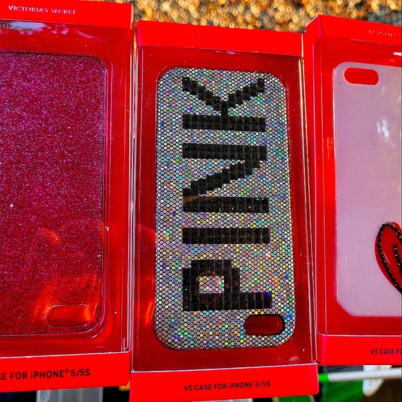 PINK Victoria's Secret Accessories - 3 vs iPhone 5 cases